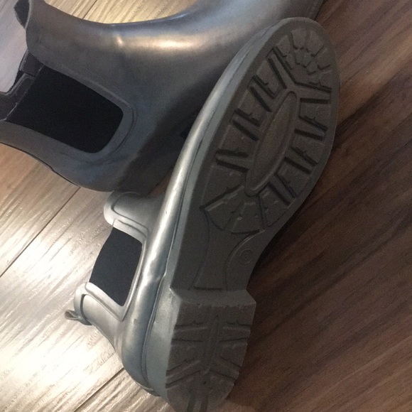 Gap Rain boots, size 8 - Picture 2 of 2